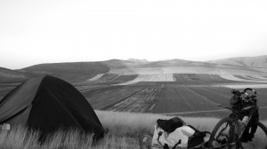 BAGGRUND2